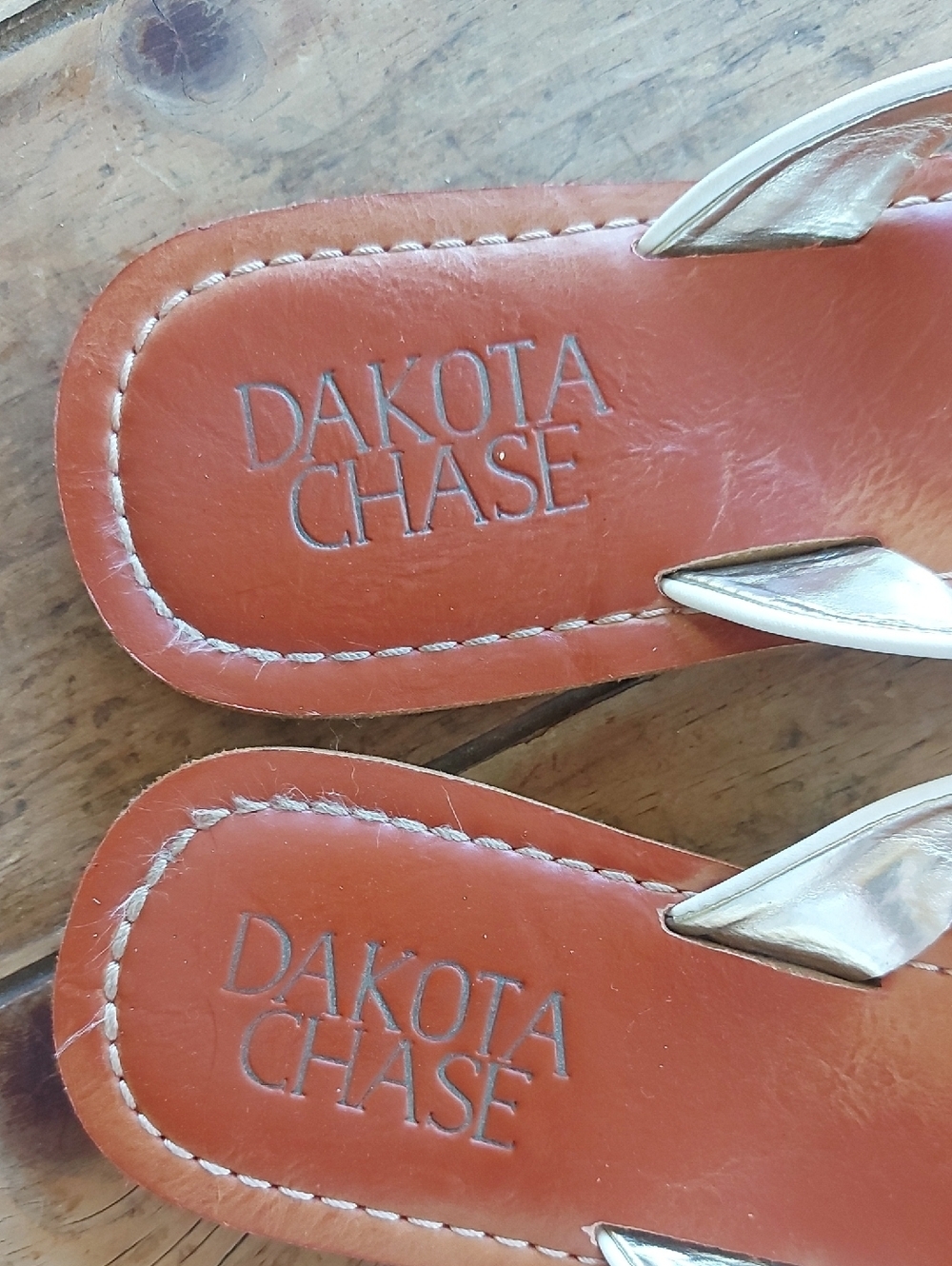 Women's White and Brown Leather Thong Sandals - Picture 3 of 9